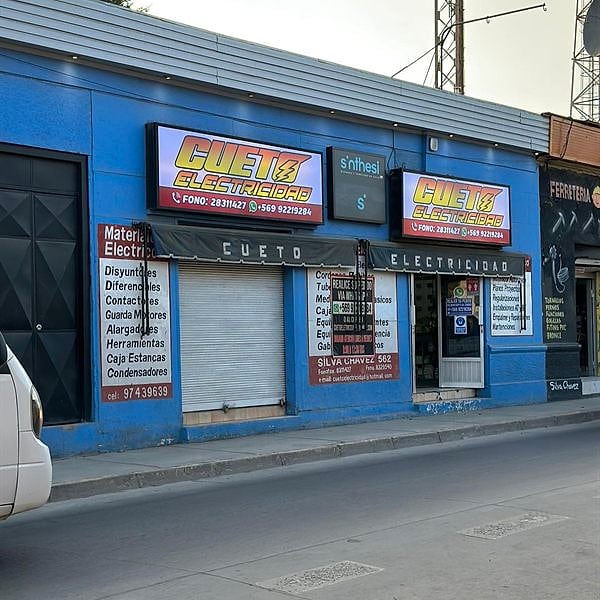 Javota: letreros de fachada